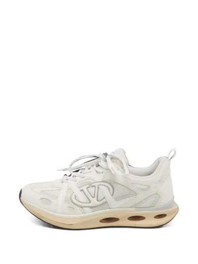 Pre-owned Valentino Garavani Vlogo Easyjog Sneakers In White