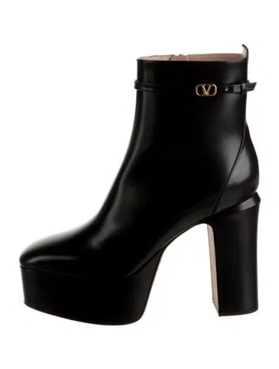 Pre-owned Valentino Garavani Vlogo Leather Boots W/ Tags In Black