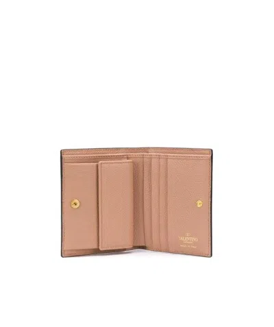 Valentino Garavani Vlogo Leather Wallet In Nude