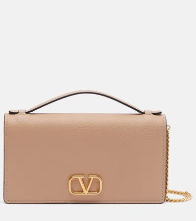 Valentino Garavani Vlogo Leather Wallet On Chain In Sand
