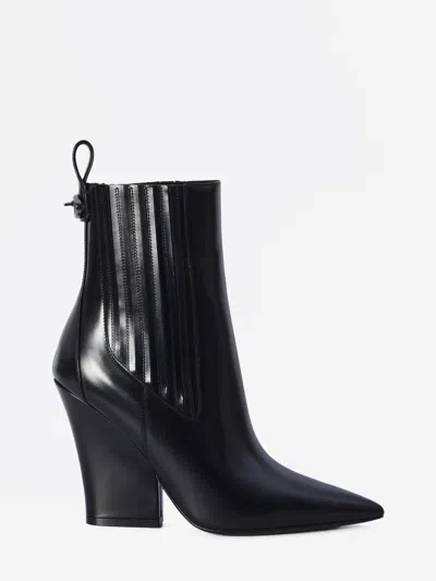 VALENTINO GARAVANI VLOGO LOCKETTE BOOTIES