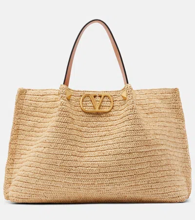 Valentino Garavani Tote Bag Vlogo Medium Aus Raffiabast Mit Leder In Neutral