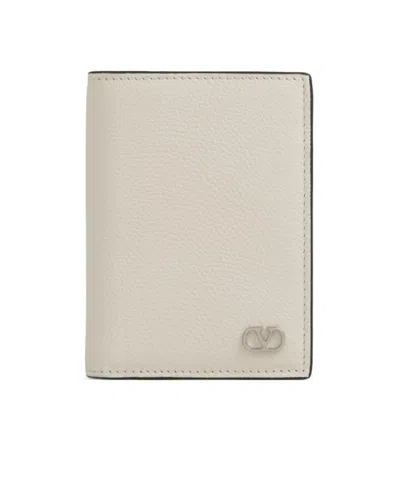 Valentino Garavani Valentino Vlogo Plaque Bi-fold Wallet In Nude