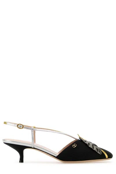 Valentino Garavani Vlogo Signature Pumps In Black