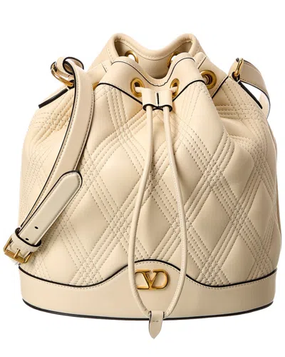 Valentino Garavani Valentino Vlogo Quilted Leather Bucket Bag In Nude