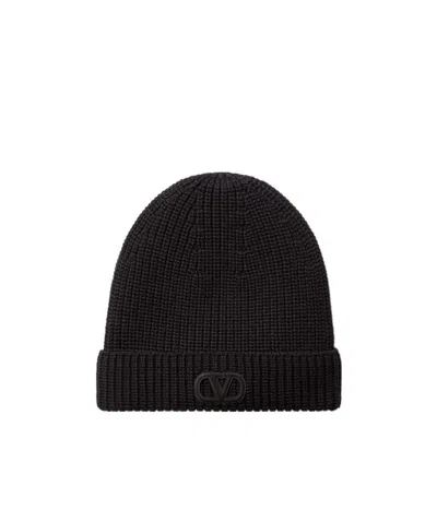 Valentino Garavani Vlogo Ribbed Virgin Wool Beanie In Black