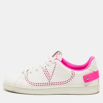 Pre-owned Valentino Garavani Vlogo Rockstud Size 40 White/pink Leather Low Top Sneakers