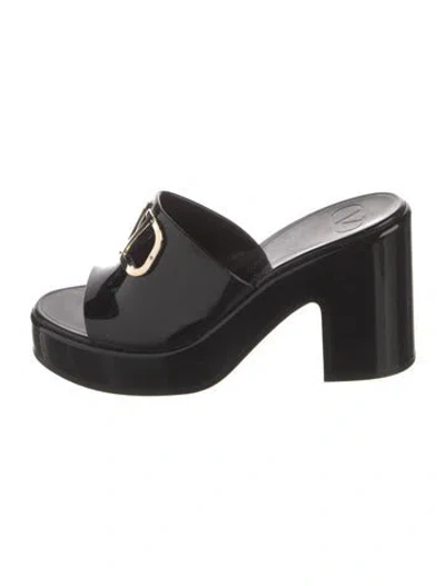 Pre-owned Valentino Garavani Vlogo Rubber Slides W/ Tags In Black