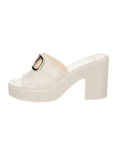 Pre-owned Valentino Garavani Vlogo Rubber Slides In White