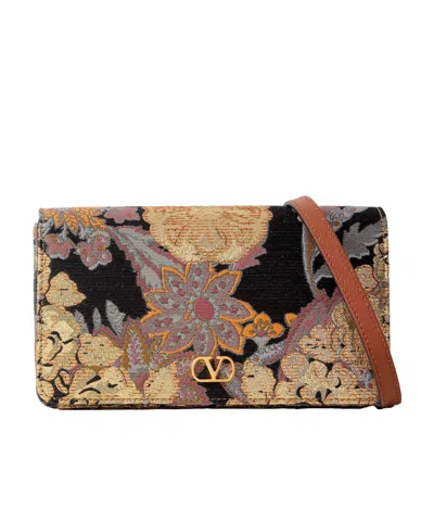 Valentino Garavani Vlogo Shoulder Bag In Black