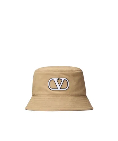Valentino Garavani Vlogo Signature Bucket Hat In Beige