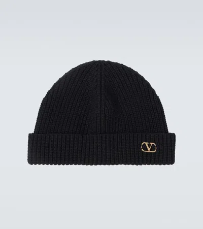 Valentino Garavani Cashmere Ribbed Texture Beanie With Turn-up Brim In Black