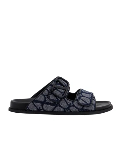 VALENTINO GARAVANI VALENTINO VLOGO PLAQUE SLIP-ON SANDALS