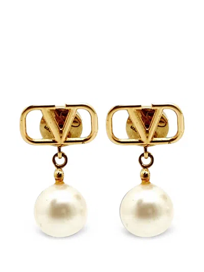 Pre-owned Valentino Garavani Vlogo Signature Faux Pearl Drop Earrings In Gold