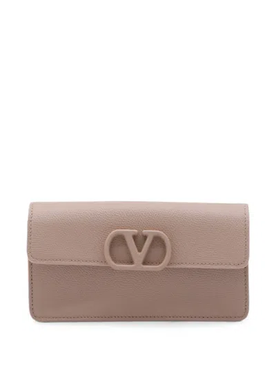 Valentino Garavani Vlogo Signature Grainy Calfskin Wallet With Chain In Brown