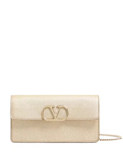 Valentino Garavani Vlogo Signature Laminated Grainy Calfskin Wallet With Chain In Gold