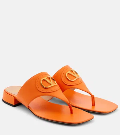 Valentino Garavani Sandalen Vlogo Signature Aus Leder In Orange