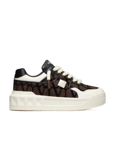 VALENTINO GARAVANI VALENTINO GARAVANI ONE STUD XL LOW-TOP SNEAKERS