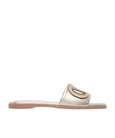 Valentino Garavani Vlogo Signature Metallic-effect Slides In Nude