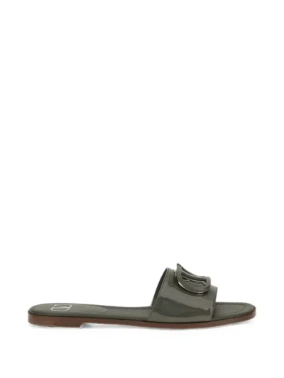 Valentino Garavani Vlogo Signature Patent-leather Sandals In Green