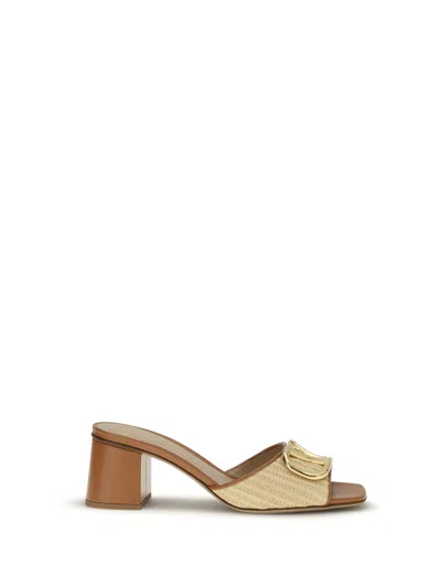 Valentino Garavani Vlogo Signature Raffia Slide Sandals In Nude