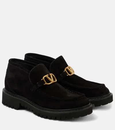 Valentino Vlogo Signature Suede Ankle Boots In Nero