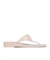 Valentino Garavani Summer Vlogo Signature Thong Sandals In Pink