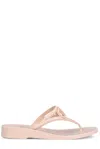 Valentino Garavani Summer Vlogo Signature Thong Sandals In Pink