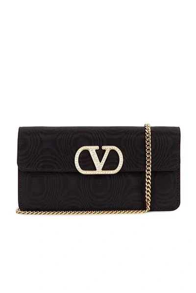 Valentino Garavani Vlogo Signature Wallet With Strap In Nero & Crystal