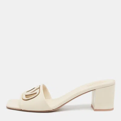 Pre-owned Valentino Garavani Vlogo Size 38.5 Cream Leather Slide Sandals In White