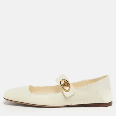 Pre-owned Valentino Garavani Vlogo Size 39.5 Cream Leather Ballet Flats In White