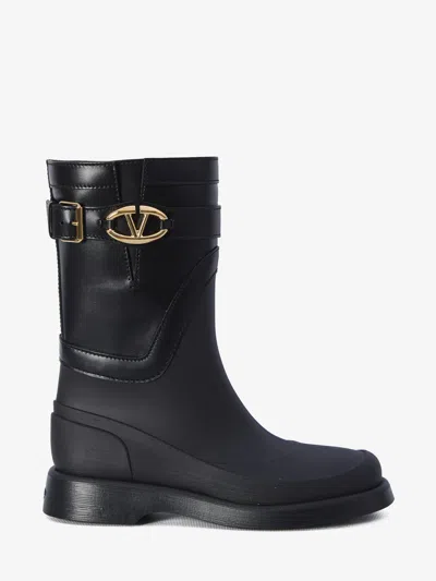 Valentino Garavani Vlogo The Bold Edition Boots In Black