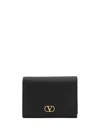 Valentino Vlogo Bi-fold Wallet In Nero