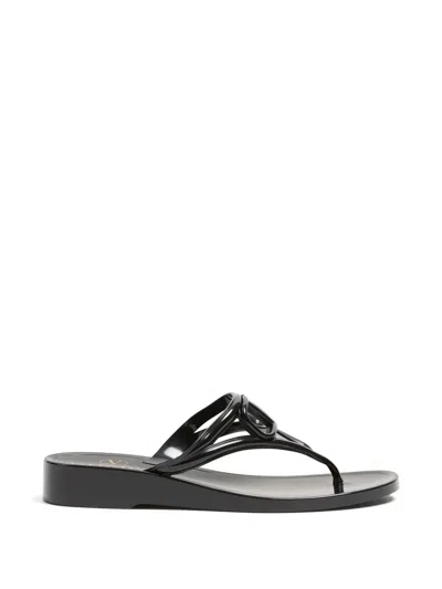 Valentino Garavani Vlogosignature Rubber Flip-flop Sandals In Black