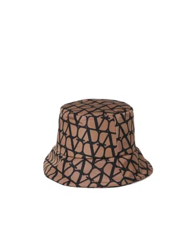 Valentino Garavani Vlsign Bucket Hat In Brown