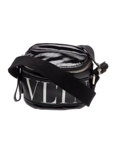 Pre-owned Valentino Garavani Vltn Belt Bag In Black