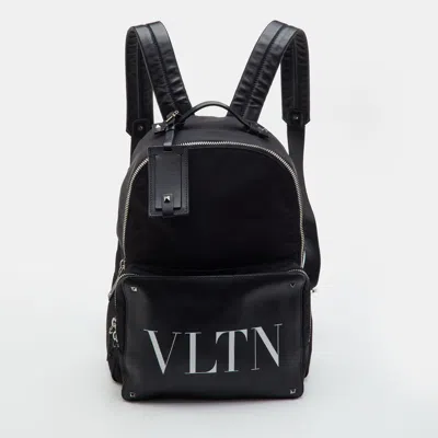 Pre-owned Valentino Garavani Vltn Black Leather And Nylon Backpack