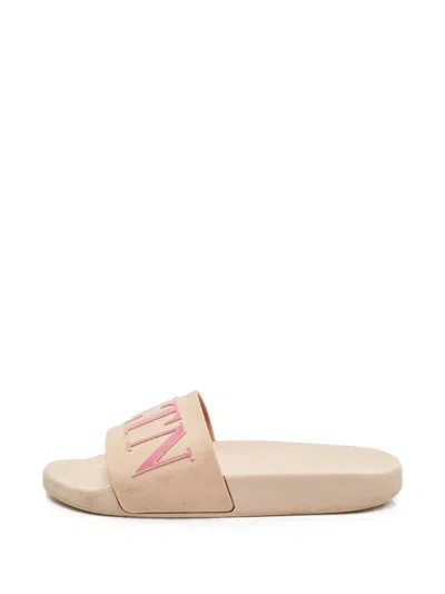 Pre-owned Valentino Garavani Vltn Logo Pool Slides In Neutral