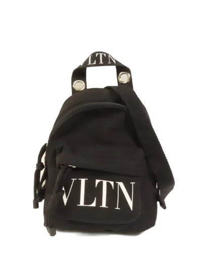 Pre-owned Valentino Garavani Vltn Logo Shoulder Bag In Black