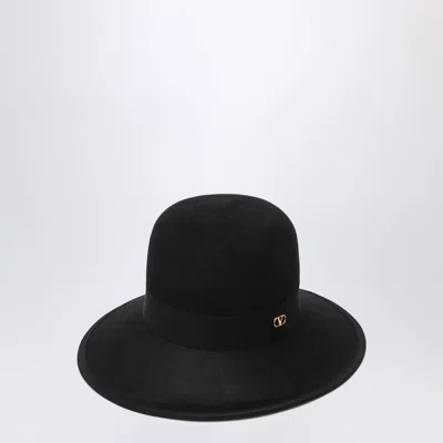 Valentino Garavani Volgo Signature Cap In Black Lapin Fabric