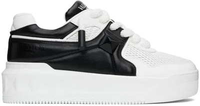 VALENTINO GARAVANI WHITE & BLACK LOW-TOP ONE STUD XL SNEAKERS