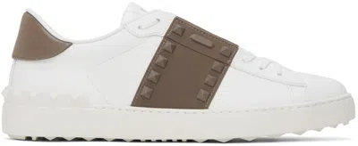 Valentino Garavani White & Brown Calfskin Rockstud Untitled Sneakers In Bianco/clay