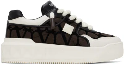 Valentino Garavani White & Brown One Stud Xl Low-top Sneakers In Kdc Fondant-nero/ner