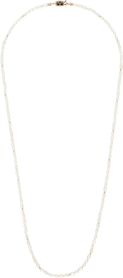 Valentino Garavani White & Gold Vlogo Pearl Necklace In Qyl Oro/nero/cream