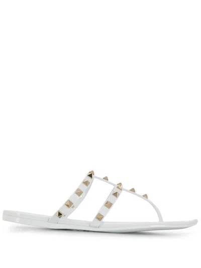 Valentino Garavani Rockstud Thong-strap Sandals In White