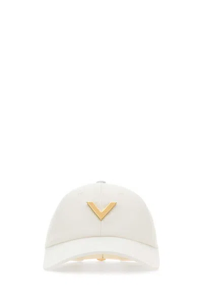 Valentino Garavani Valentino Vlogo Plaque Baseball Cap In Biancoottico