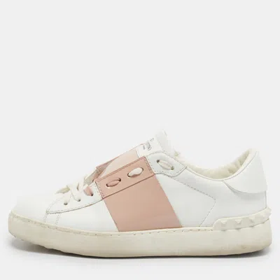Pre-owned Valentino Garavani White/beige Leather Rockstud Low Top Sneakers Size 38.5