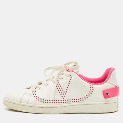 Pre-owned Valentino Garavani White/pink Leather Rockstud Sneakers Size 40.5