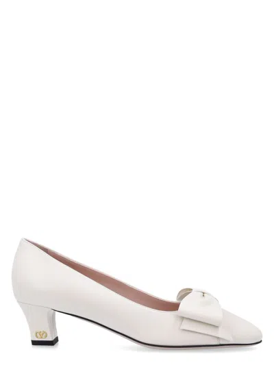 VALENTINO GARAVANI WOMEN'S BOWOW PUMP