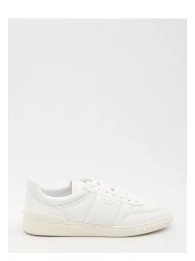 Valentino Garavani Vlogo Sneaker In Bianco